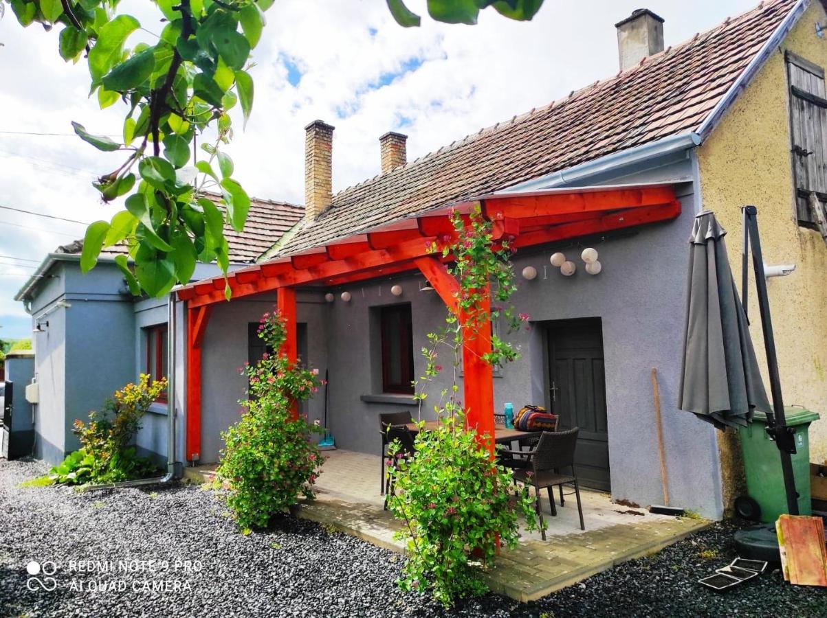 Luis Golyas Haza Villa Raposka Ngoại thất bức ảnh